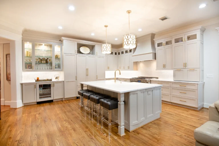 Executive Cabinetry Kitchen Cabinets
